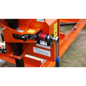 Hand crank and height scale on the Wood-Mizer LX50 Super sawhead